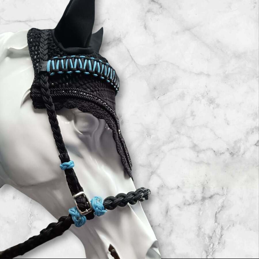 black and baby blue bosal with matching hanger and browband cob/full size